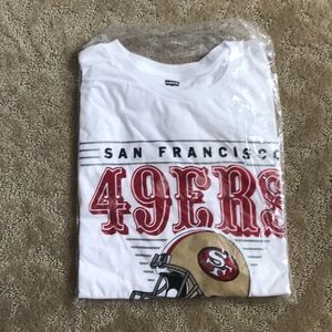 Levi’s - 49ers T-shirt. XL. 3 available.